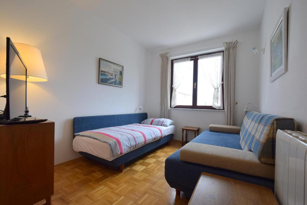 Apartments Cordasev Vantacici Exterior photo